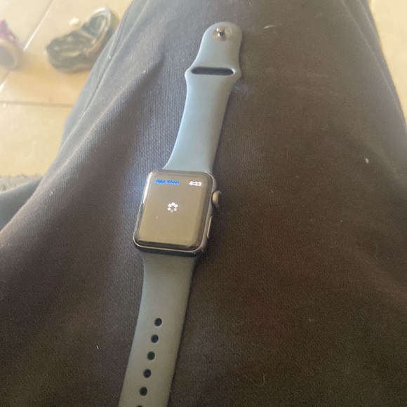 No charger - Picture 3 of 4